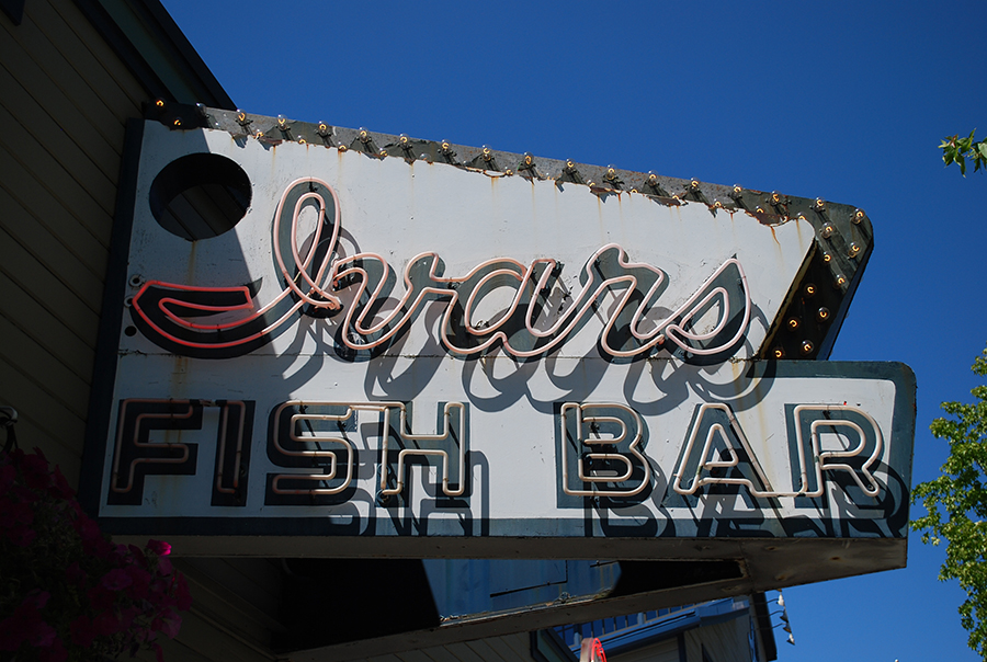 Ivar's fish bar sign