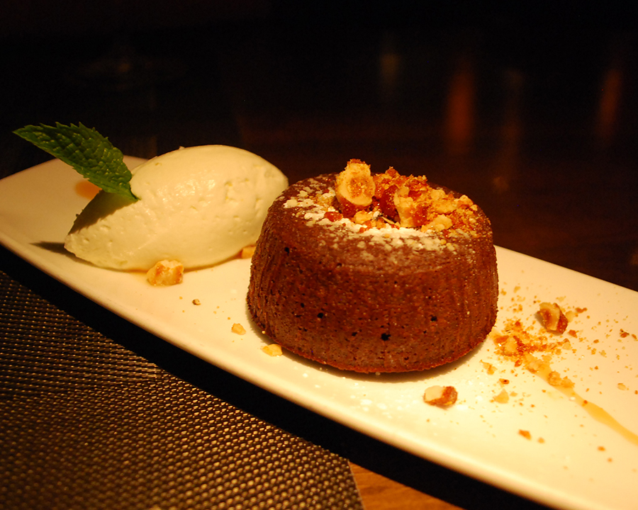 Moelleux au Chocolat at Ponti Seafood Grill
