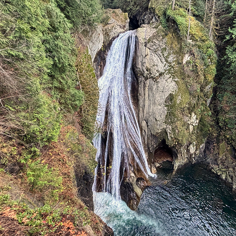 Lower Twin Falls hike in North Bend